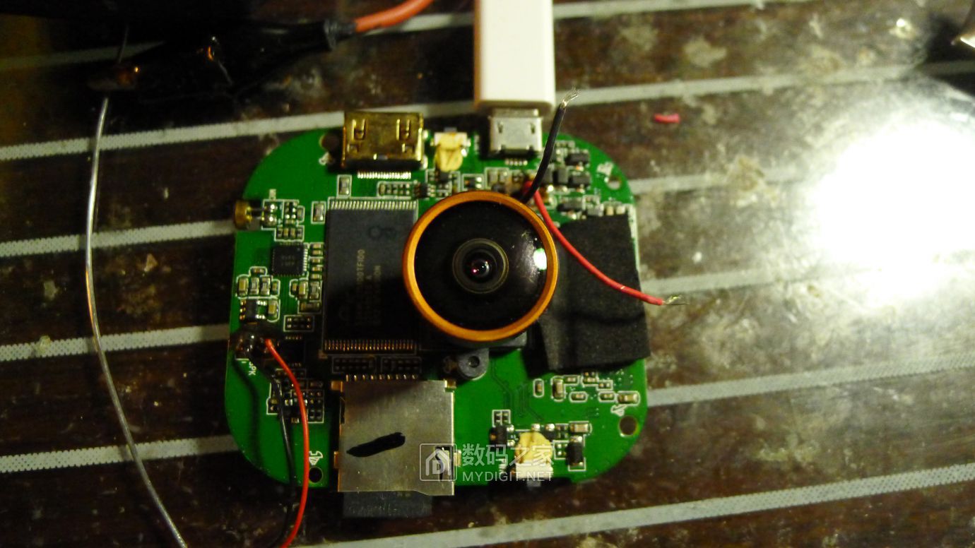 PAPAGO！GoSafe535行车记录仪拆解+电源接反故障维修