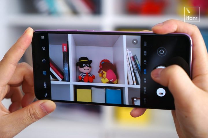 小米9和opporeno十倍变焦哪个好,小米9测评值得买吗