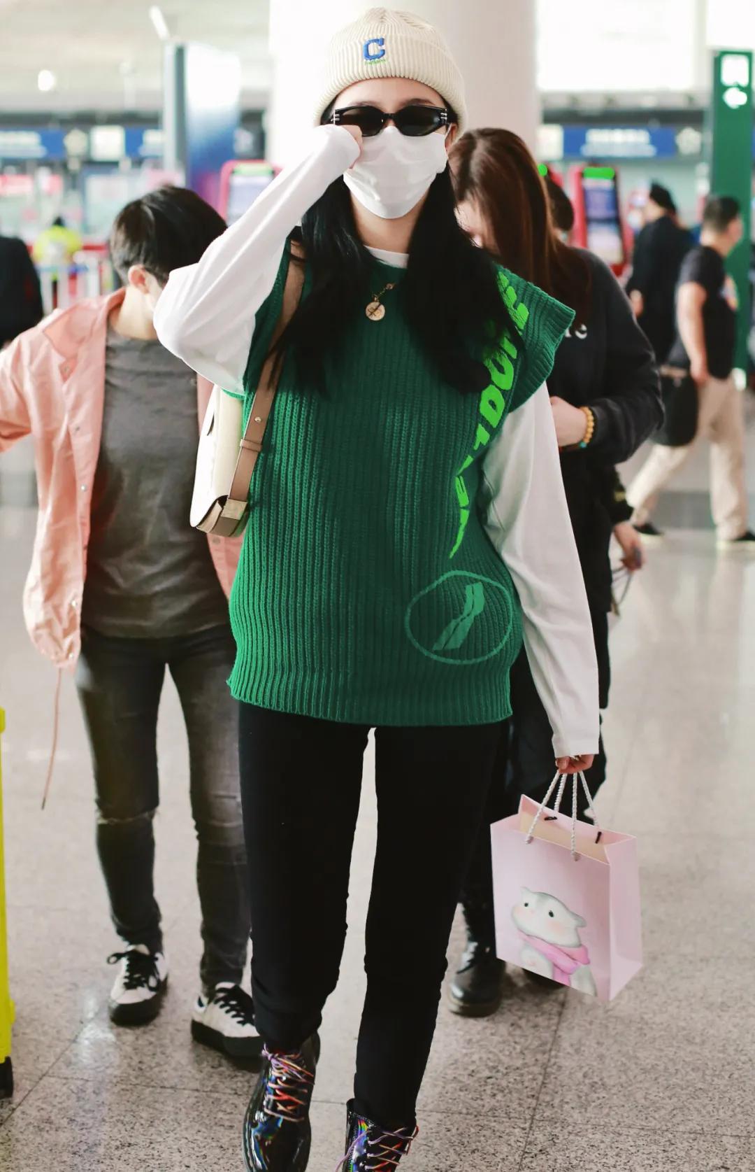 欧阳娜娜同款衣服牌子,欧阳娜娜淘宝同款衣服