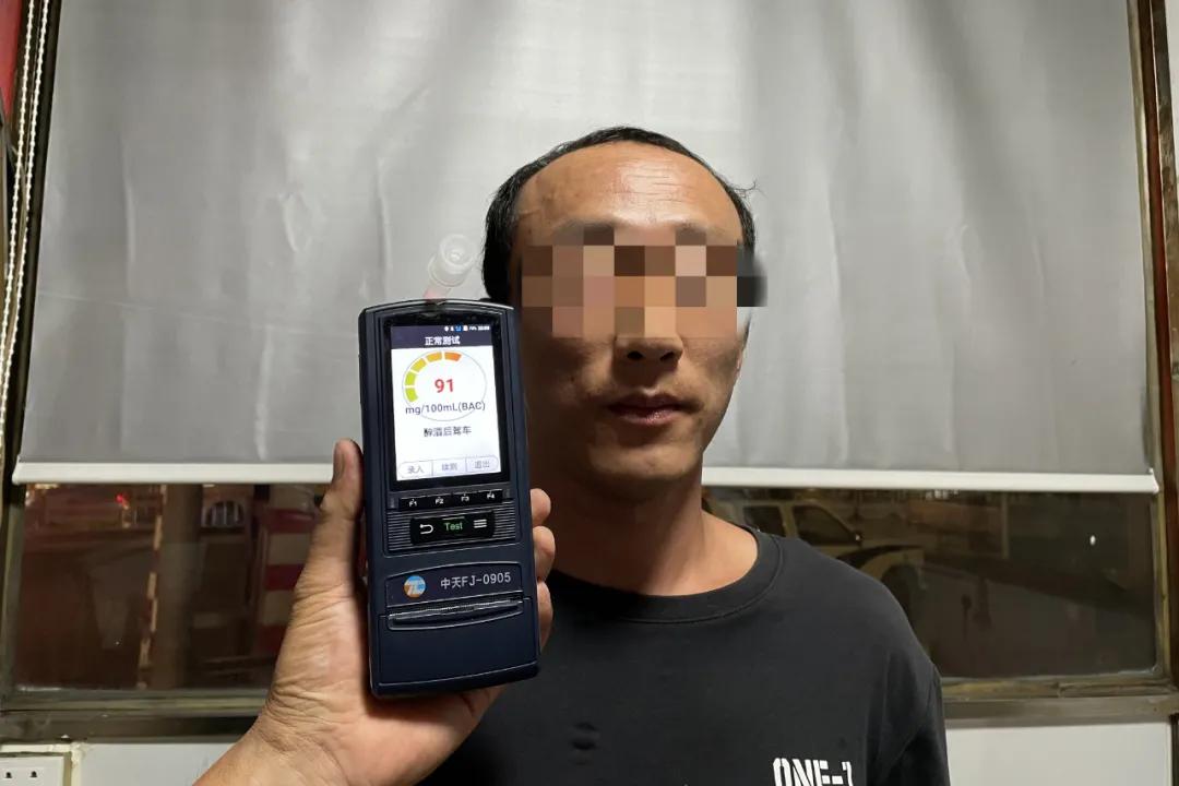 警方大清查一夜抓获20多人,汕头潮南统一清查行动