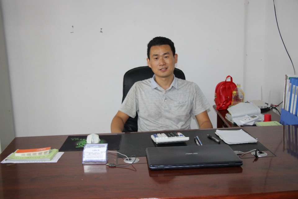 明光烁亮珠联璧合东莞市昶明金属科技有限公司总经理王明珠