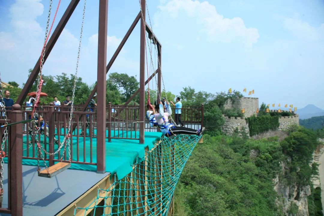 “神兽”归笼，九月临沂天上王城许你一个醉美秋天！