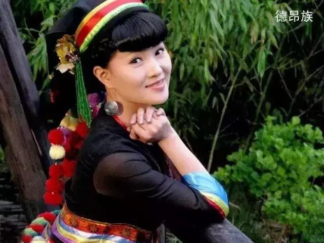 56个民族美女服饰图片大全,56个民族女生的漂亮服装