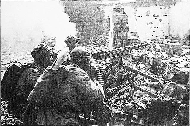 日军六万人没打赢国军，只因一个书生县长，唤醒了上高百姓