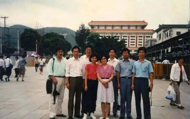 富士康代工之王转型汽车,富士康会被中国代工巨头崛起吗