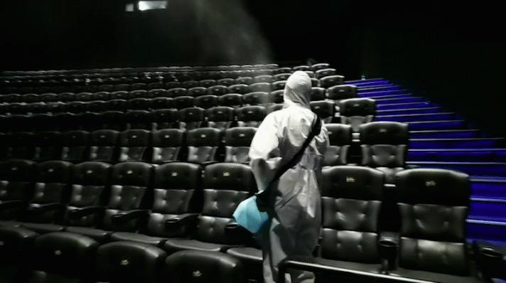 复工通知“乌龙”后万达开放加盟,苦撑的影院还能熬多久?