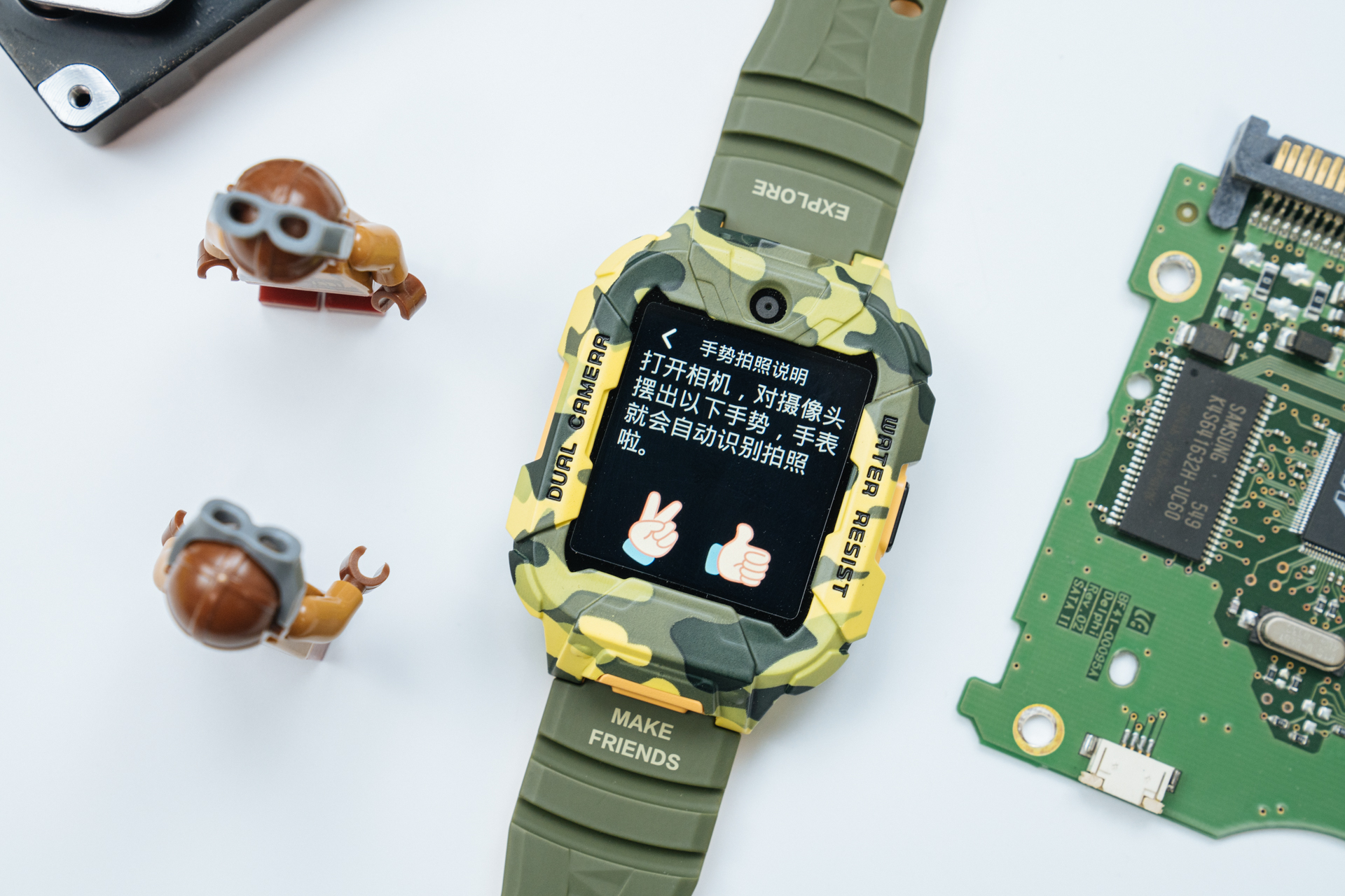 3608xs和小天才q1r手表哪个好,儿童手表360好还是小天才好