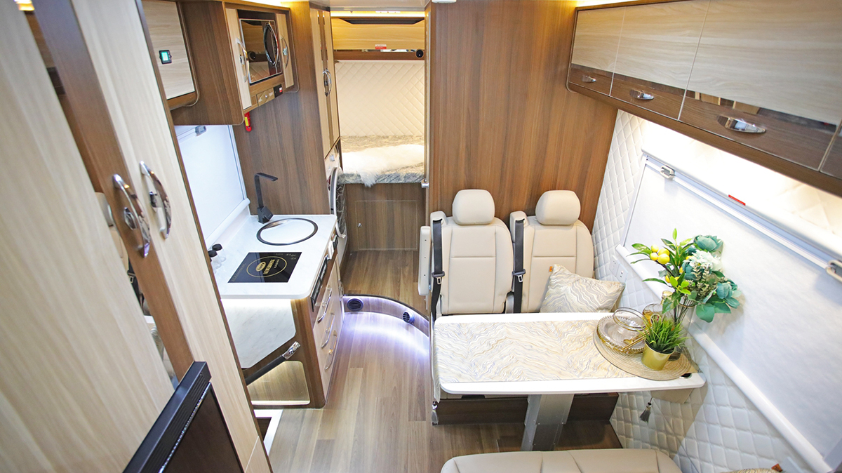 法美瑞海角七号轻卡房车尊尚版,2024款海角七号房车评测