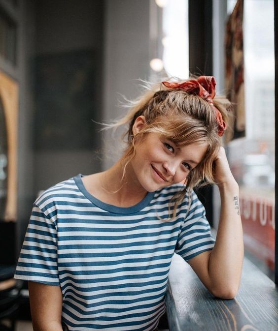 大蝴蝶结搭配大肠发圈,小清新蝴蝶结大肠发圈