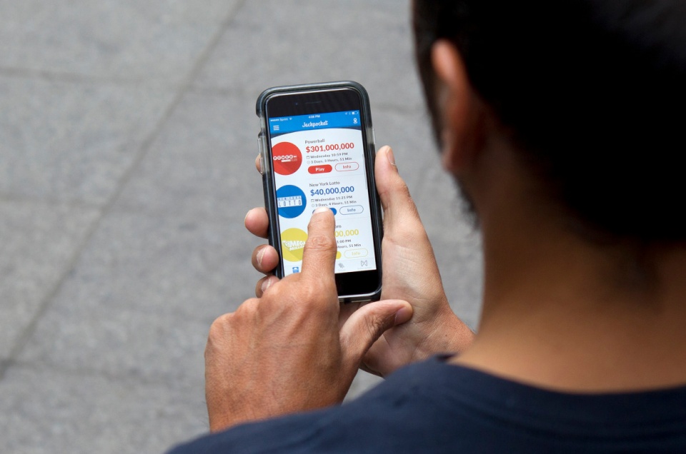 纽约州*彩博**委员会批准代购和快递彩票APP，遭实体销售商反对