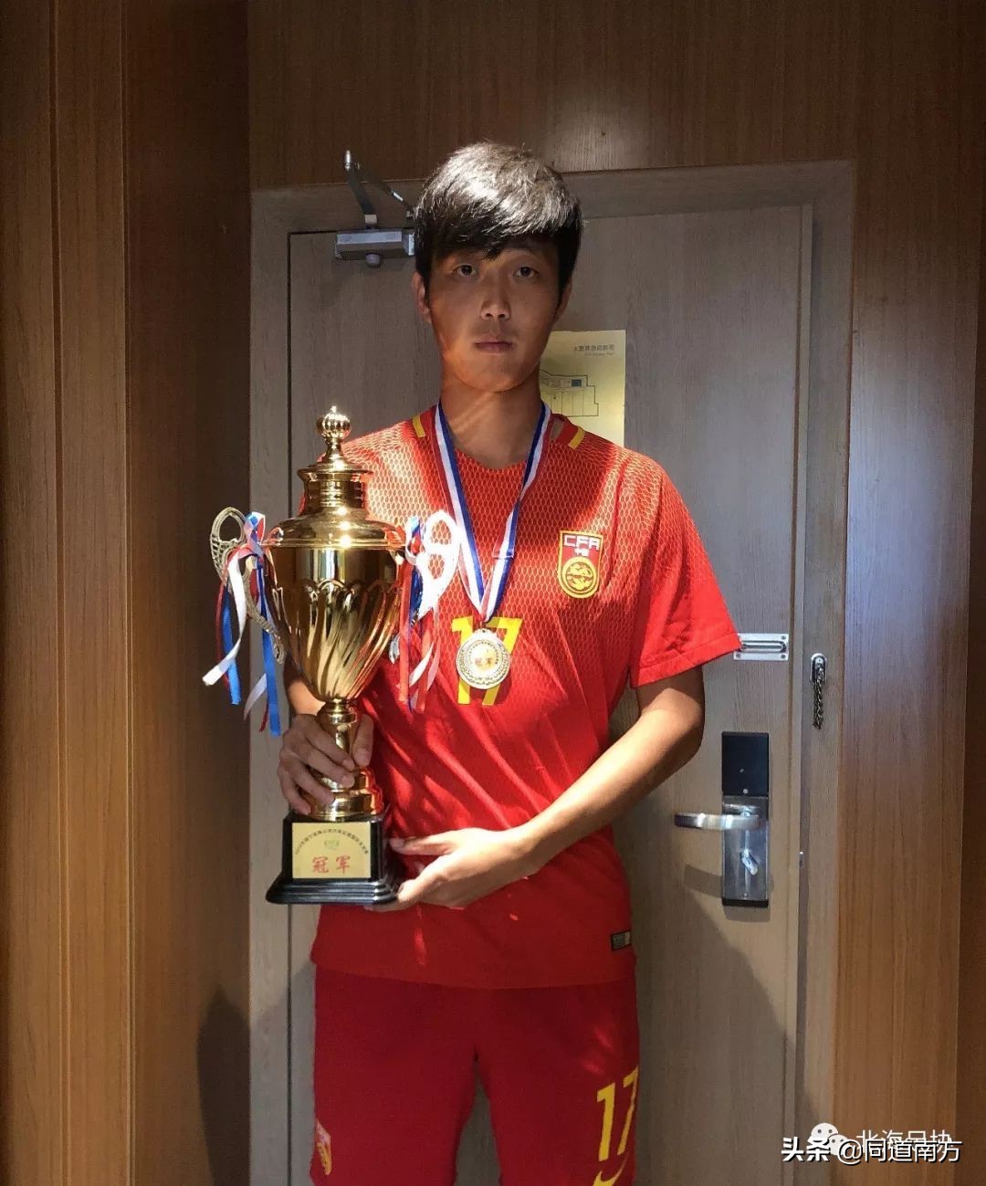 北海仔李国权、龙子望正式入选国家队，11日将为国出征沙足比赛