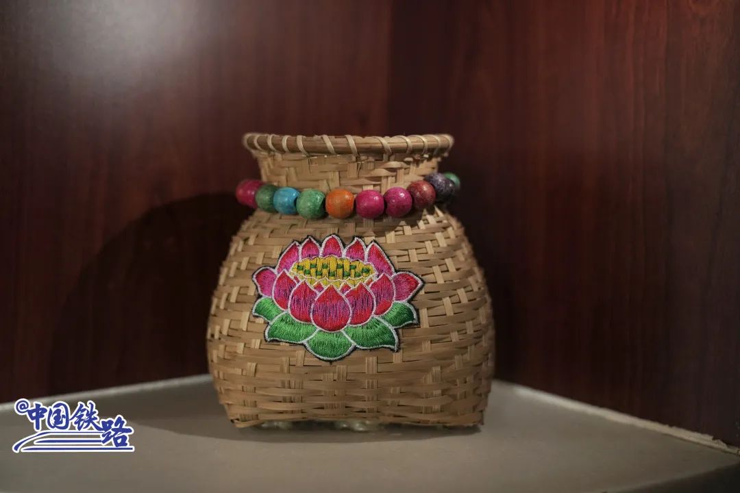 双层火车卧铺大床房西藏,双层火车卧铺大床房过夜