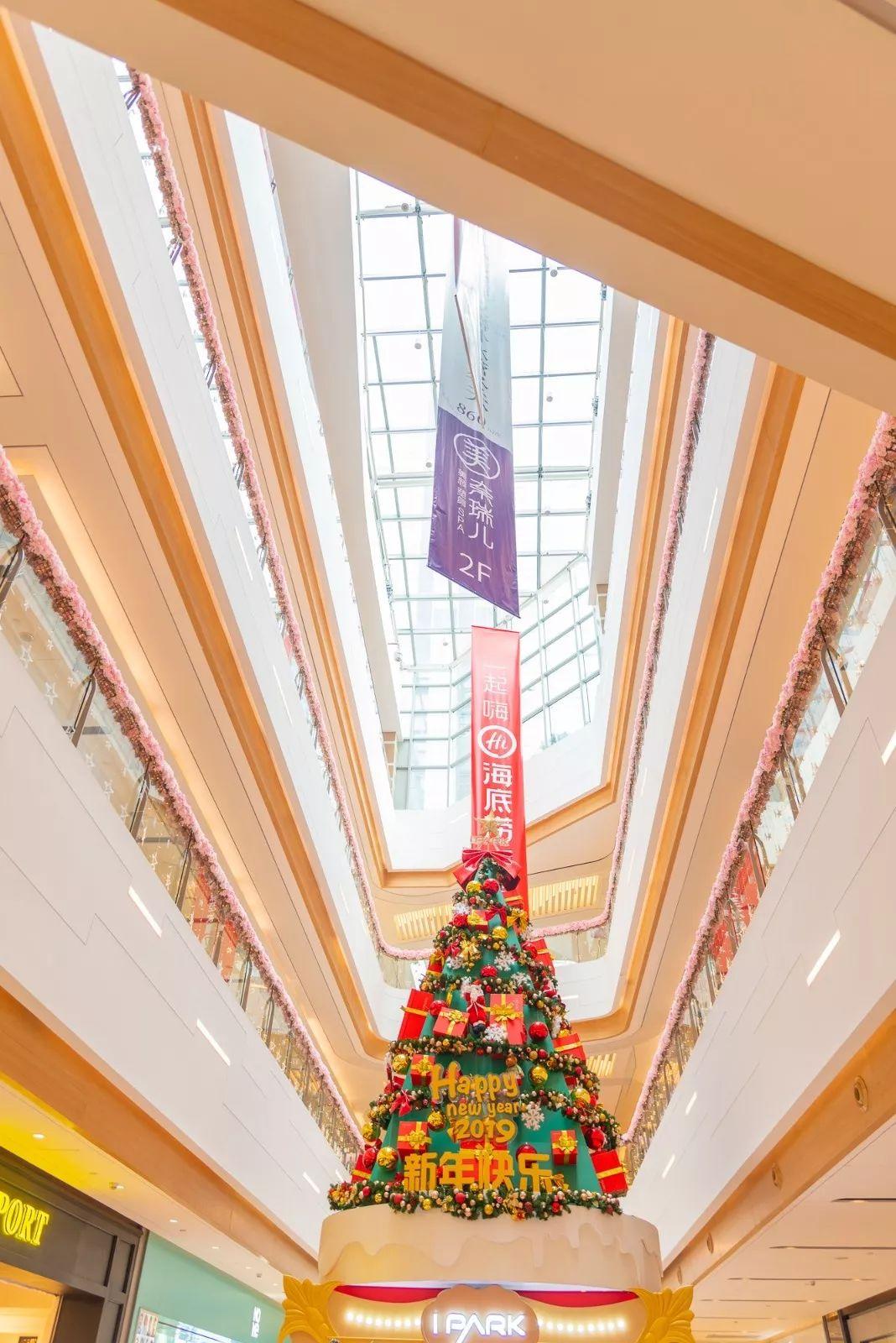 至强扫货攻略！佛山CBD潮玩新地标，女生月购物狂欢！