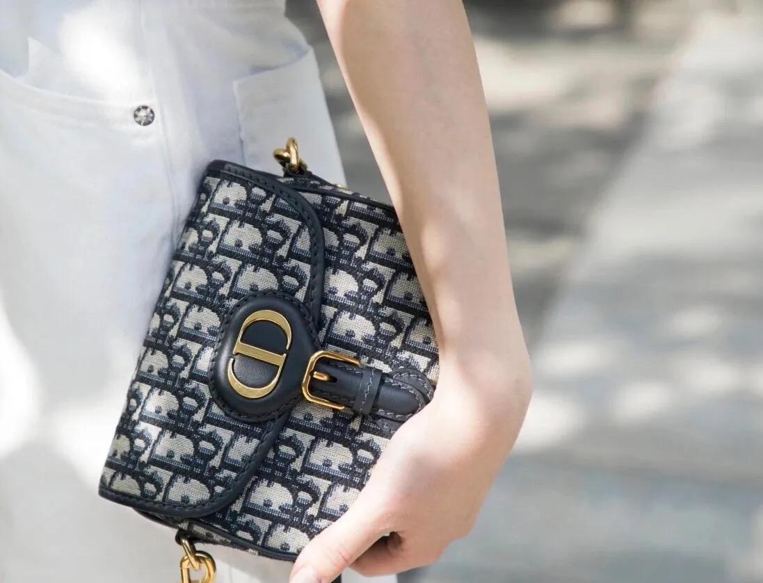 购包圣经|大牌新包井喷式上新！你最看好哪款？