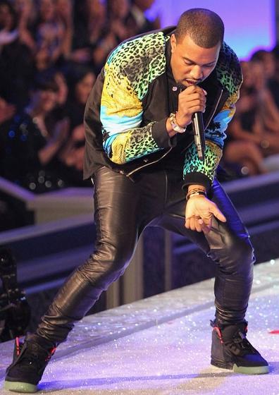 格莱美taylorswift侃爷,侃爷现场freestyle格莱美