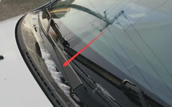 自制玻璃水最佳配方不伤车,自制防冻玻璃水最简单的方法