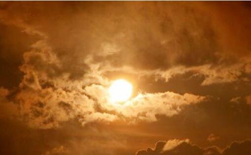 每小时280次,每年120万次,地球上最强的闪电风暴是怎么形成的?