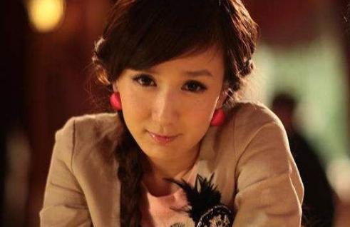 中庭太长显老,中庭过长会怎样