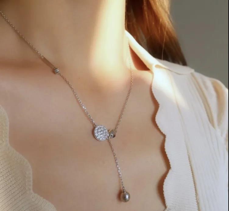 礼物适合上班族女生,适合送女生的饰品类礼物有哪些