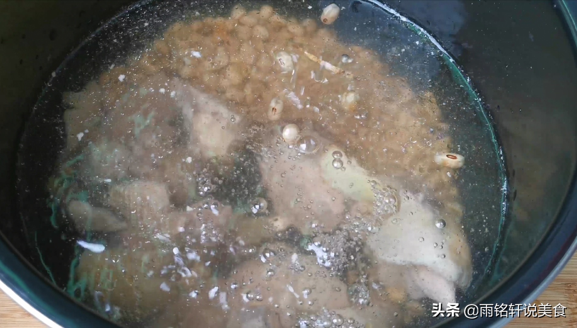 什么方法才能把鸡肉煮烂又不伤皮,煮不烂的鸡肉怎么样才能让它煮烂