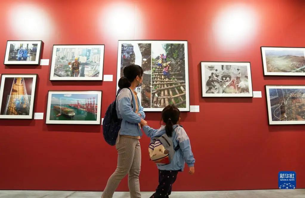 党史国史学习照片,一堂鲜活生动的新中国历史课视频