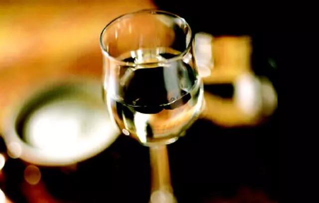 75%酒精能杀灭新冠病毒,75%医用酒精对新型冠状病毒有用吗