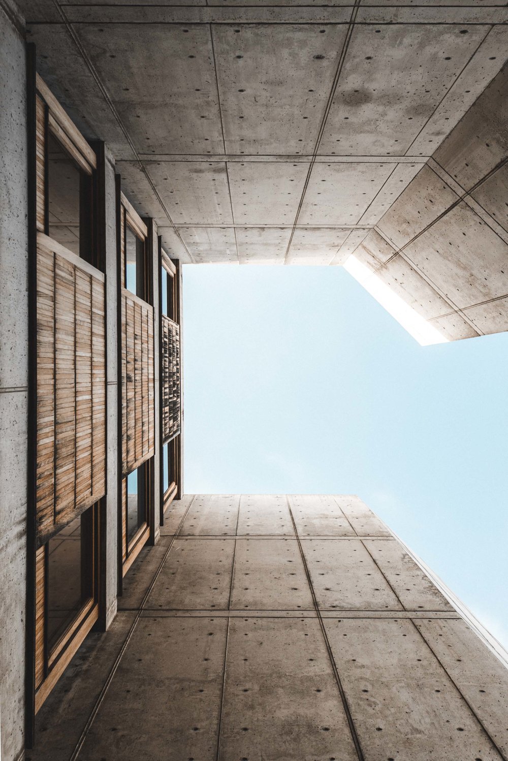 现代主义建筑大师格罗皮乌斯,建筑大师路易斯阿拉干作品