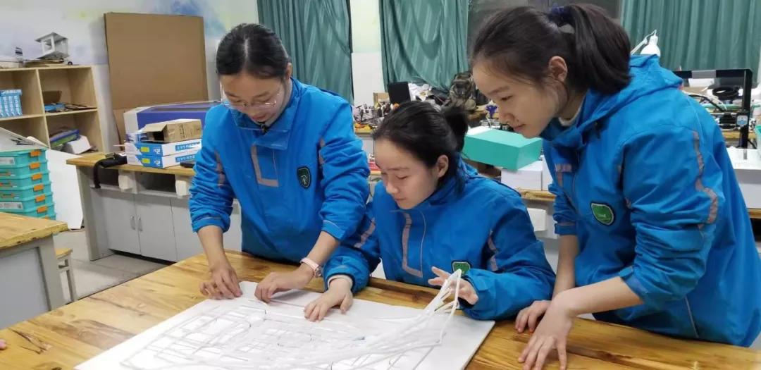 成人篮球场和幼儿球场一体设计,学校篮球球场设计