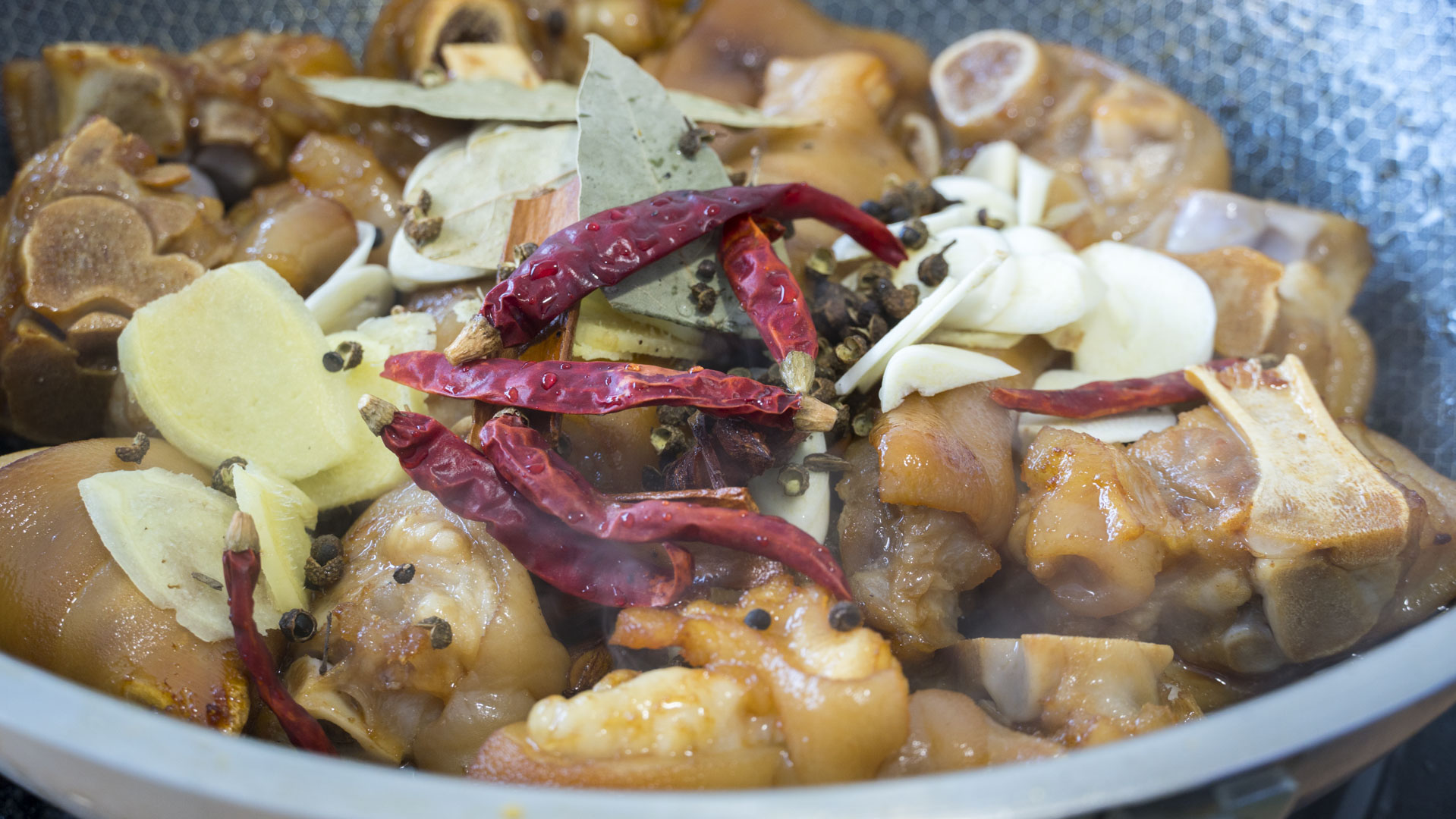 女性多吃这6种食物既美容又养生,女人不舍得花钱吃饭怎么办