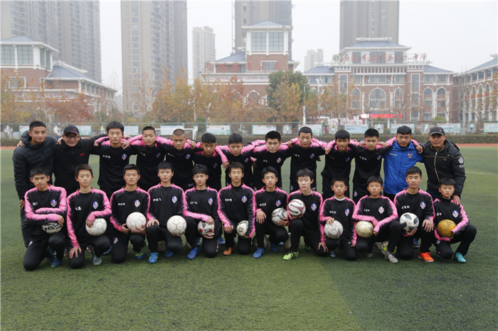 缁胯尩鍦轰笂瓒崇悆姊︽兂,缁胯尩杩芥ⅵ鏍″洯瓒崇悆鑱旇禌