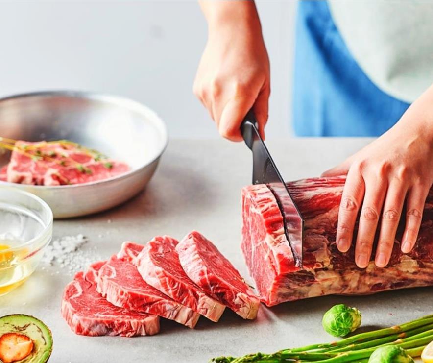 告诉大家一个煎牛排的小技巧,煎牛排的正确方法和技巧