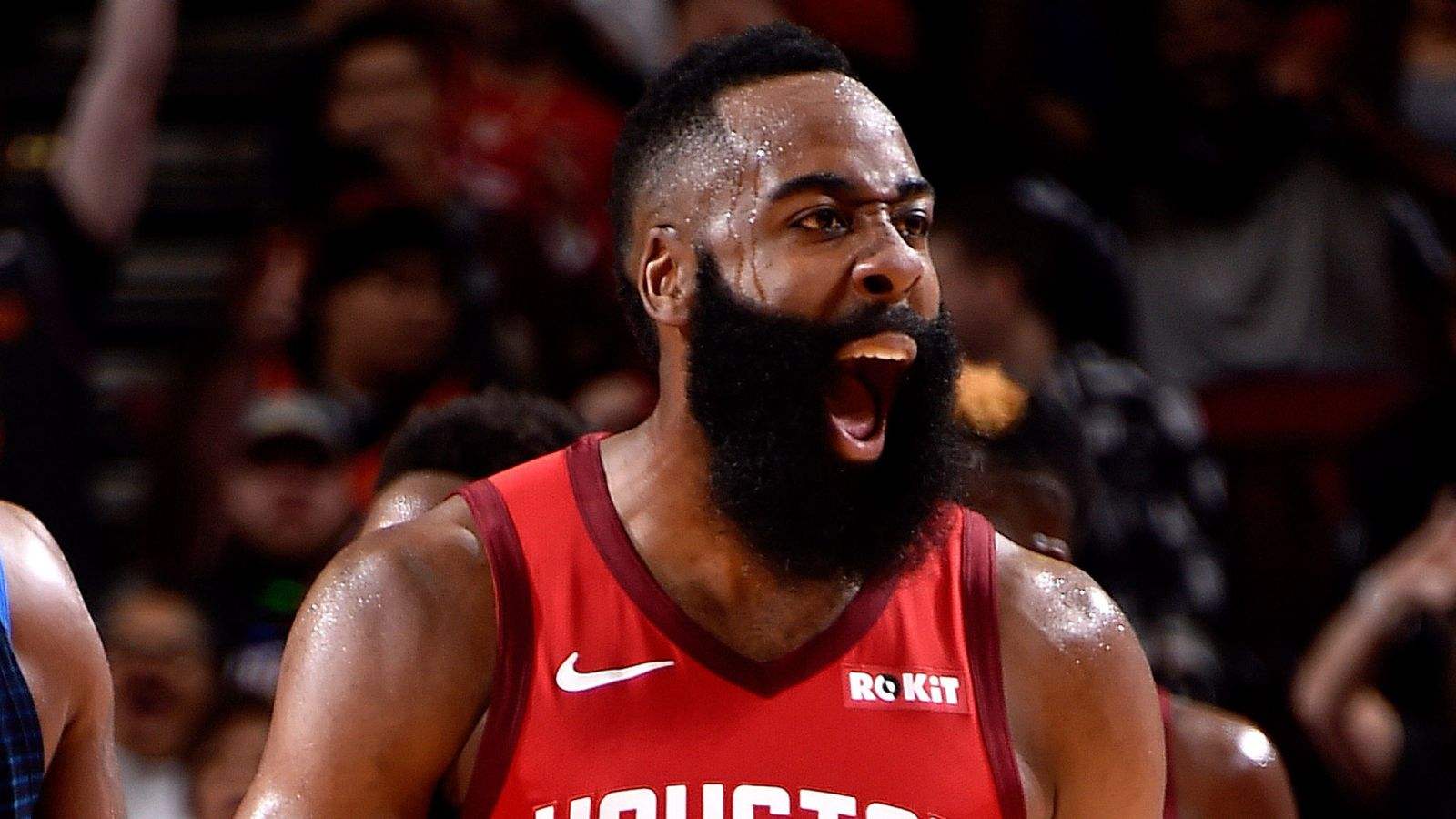 三节领先23分逆转詹姆斯遭挑衅,老詹29+9也难挽湖人败局