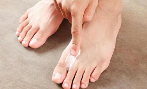 花椒生姜泡脚可以治疗脚气和痒吗,艾叶生姜花椒泡脚去脚气