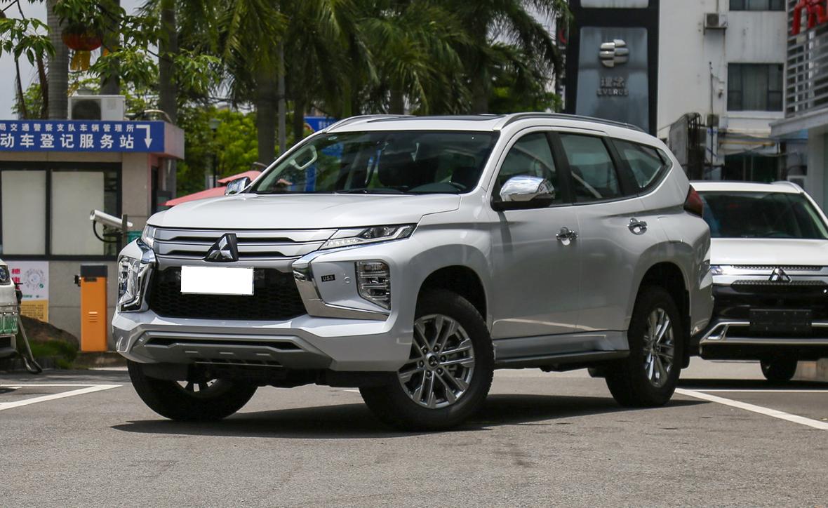 进口2022三菱帕杰罗劲畅四驱越野,三菱帕杰罗劲畅13万左右