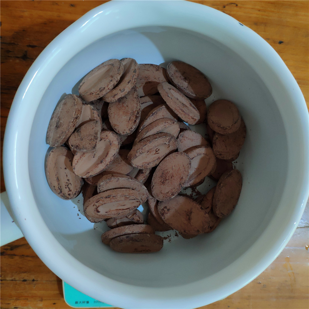 浓香巧克力杯子蛋糕,巧克力杯子坚果蛋糕