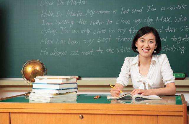 女生最吃香的十大专业就业前景好,女孩本科就业前景最好的十大专业