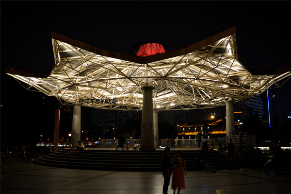 吃货夫妻结婚2周年，去成都逛吃逛吃，3天花了5600元~