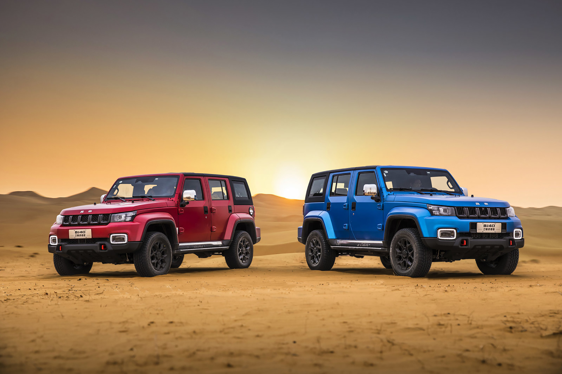 北汽bj40和坦克300牧马人怎么选,新款北汽bj40和坦克300空间对比