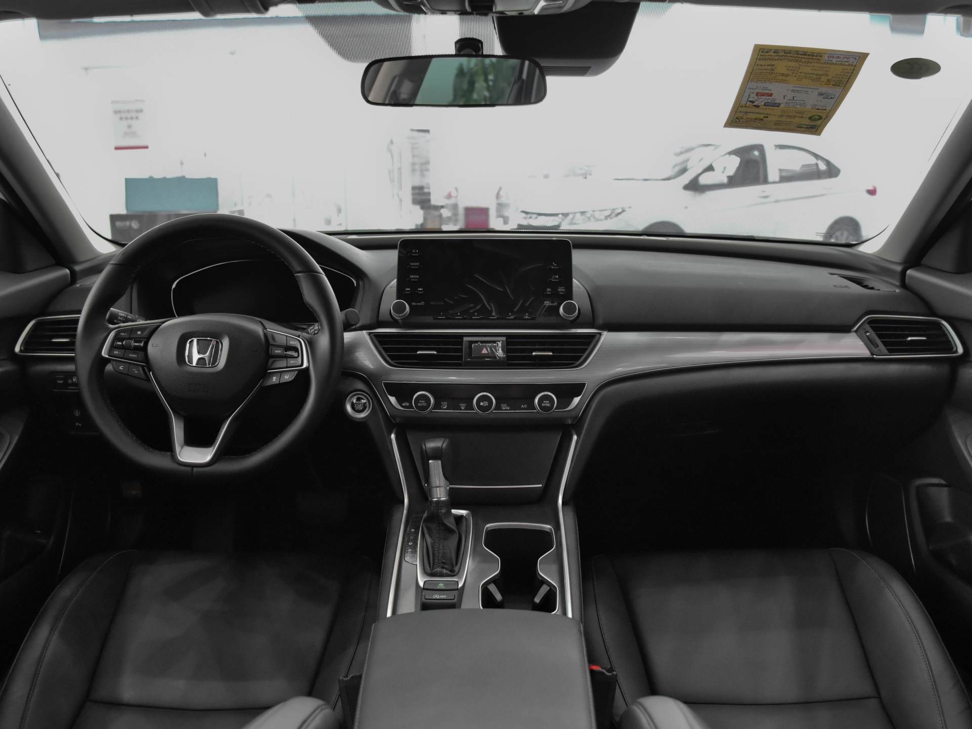 6l油耗跑一百公里,6l油耗的轿车