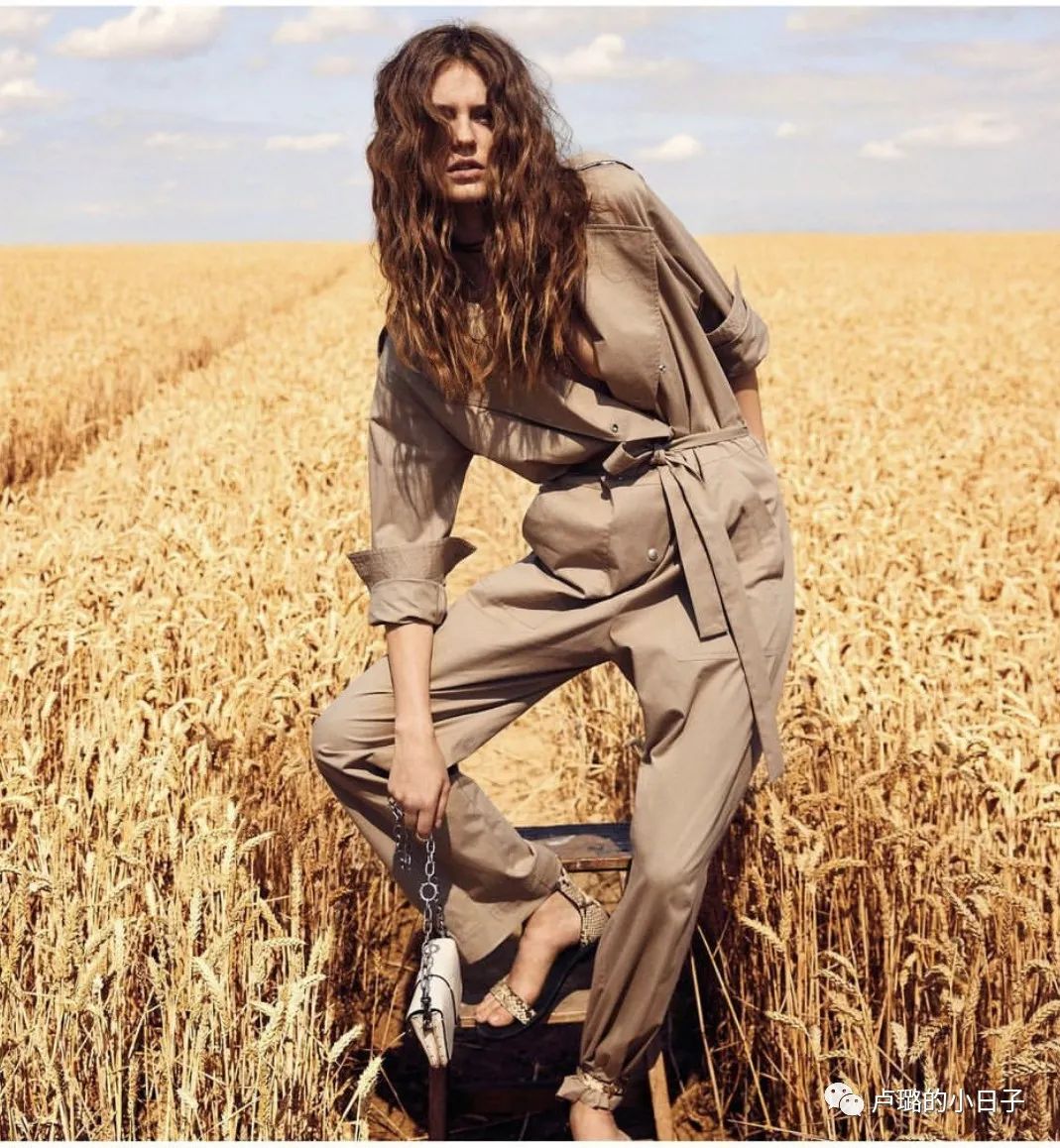 真正的法国女人,真正的巴黎女生冬天都在穿什么