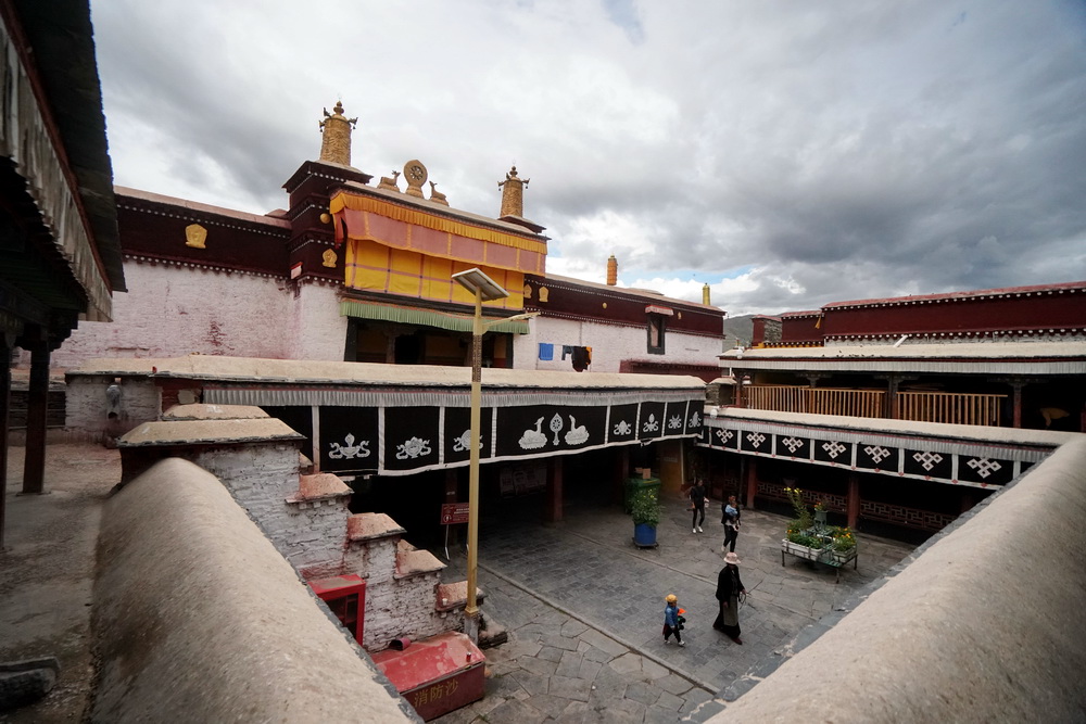 自驾游去西藏还有人看吗,自驾西藏不回头