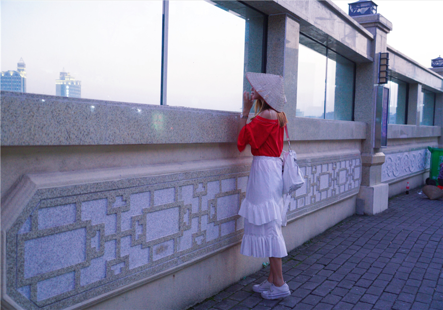 这个国家的男人以戴绿帽子为美，女人个个都很苗条