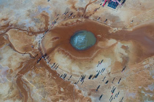 堪比恶魔之眼的地方居然是个温泉,恶魔之眼泉