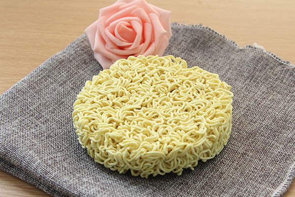 经常吃泡面会加重身体的湿气吗,孩子吃泡面对身体有什么影响