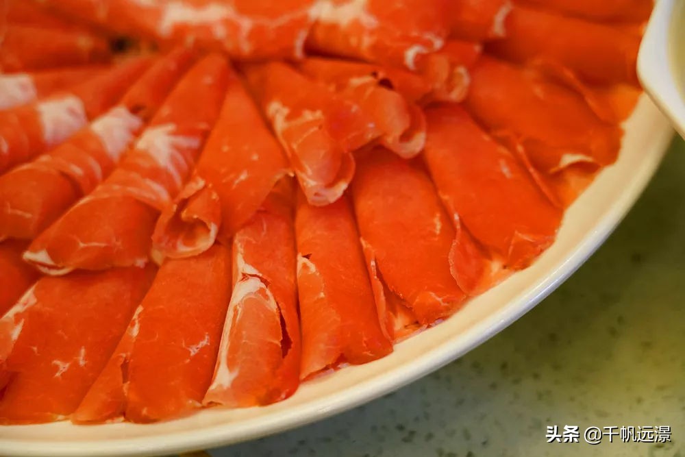 阳春四月迎来春,阳春四月槐花香