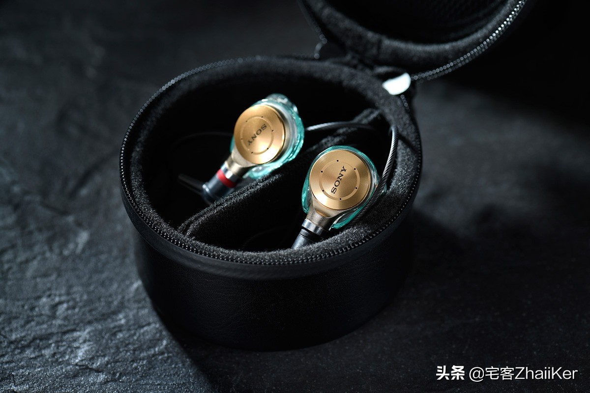 索尼黑砖配什么耳机最佳,索尼颈挂式耳机十佳评测