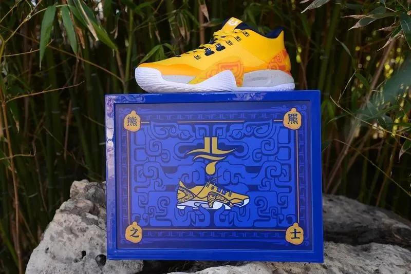 一双300的鞋子利润有多少,300元100双鞋子的盈利率问题