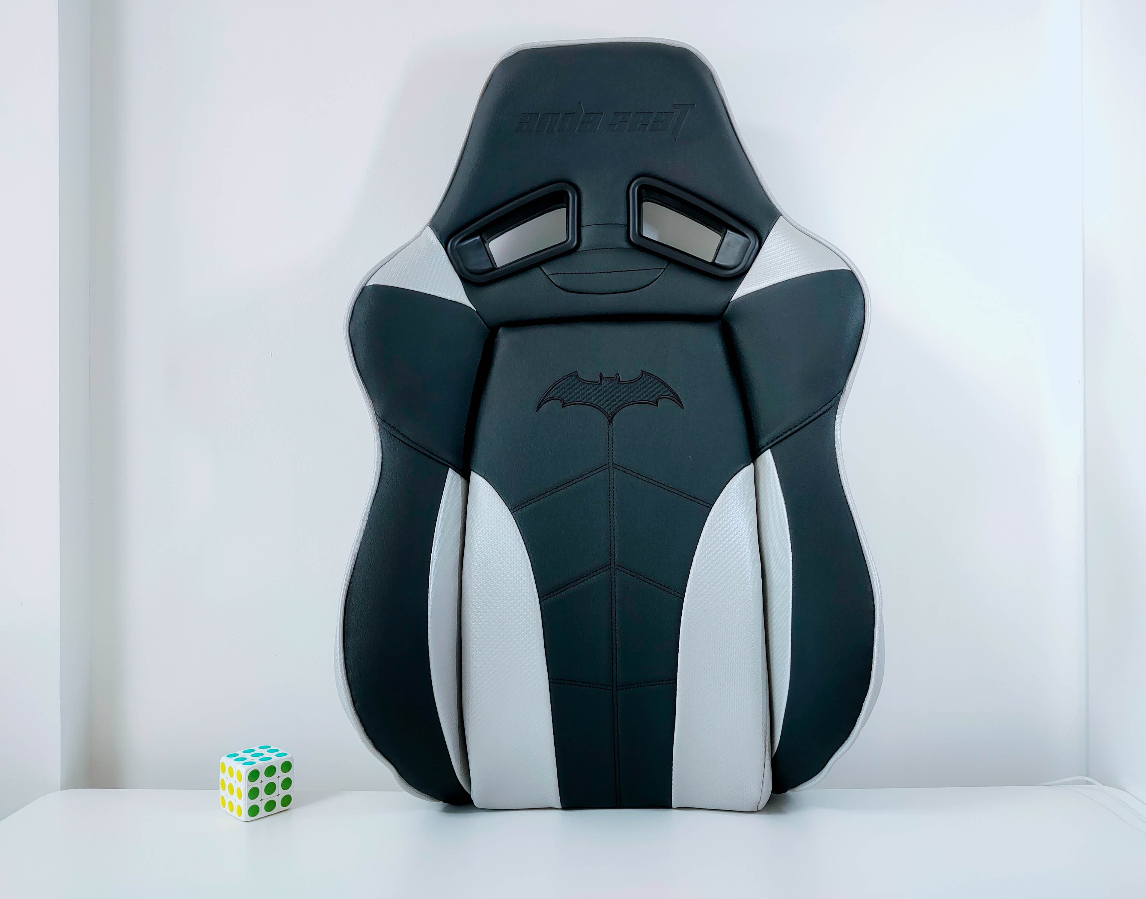 与高达、蝙蝠侠组队，ikbc机械键盘+安德斯特电竞椅套装评测