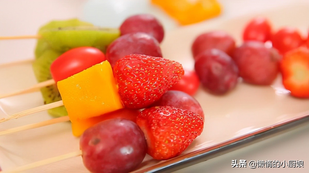 彩虹小厨做糖葫芦,吕小厨自制糖葫芦