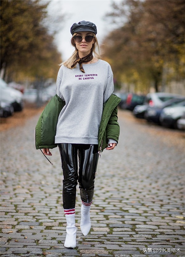 冬天别总穿小白鞋,天冷别穿单鞋加绒加厚皮靴上新